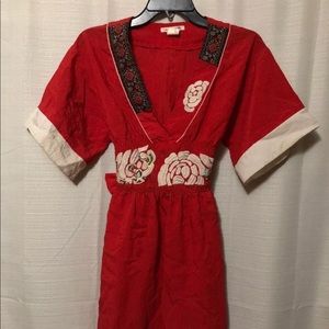 Hot & Delicious Sz S, Embroidered casual dress